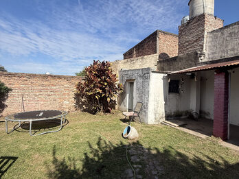 Vendo casa calle Mar del plata
