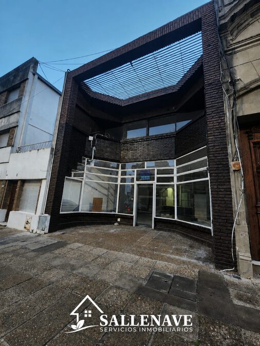 ✨EN VENTA LOCAL COMERCIAL/OFICINAS PARA DIVERSOS RUBROS ✨(CON GAS NATURAL CONECTADO) ✨