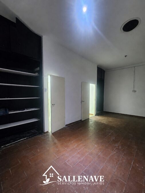 ✨EN VENTA LOCAL COMERCIAL/OFICINAS PARA DIVERSOS RUBROS ✨(CON GAS NATURAL CONECTADO) ✨