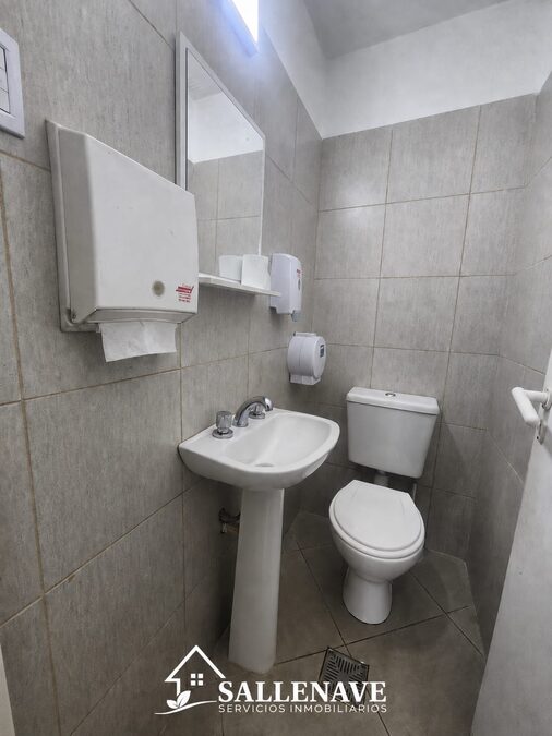 ✨EN VENTA LOCAL COMERCIAL/OFICINAS PARA DIVERSOS RUBROS ✨(CON GAS NATURAL CONECTADO) ✨