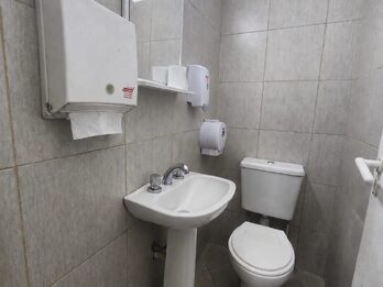 ✨EN VENTA LOCAL COMERCIAL/OFICINAS PARA DIVERSOS RUBROS ✨(CON GAS NATURAL CONECTADO) ✨