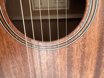 Guitarra Electroacústica Tyma