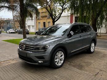 VOLKSWAGEN TIGUAN ALLSPACE 2.0 TSI COMFORTLINE DSG  - AÑO 2.018