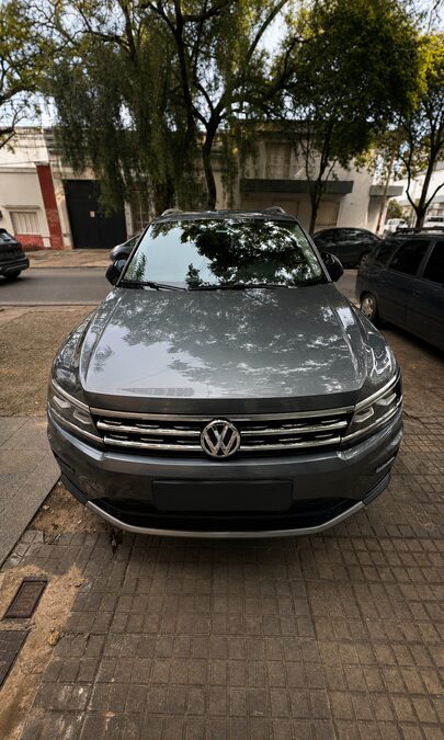 VOLKSWAGEN TIGUAN ALLSPACE 2.0 TSI COMFORTLINE DSG  - AÑO 2.018