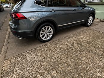 VOLKSWAGEN TIGUAN ALLSPACE 2.0 TSI COMFORTLINE DSG  - AÑO 2.018