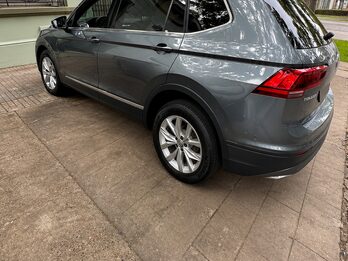 VOLKSWAGEN TIGUAN ALLSPACE 2.0 TSI COMFORTLINE DSG  - AÑO 2.018