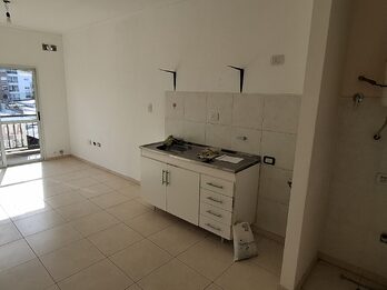 ALQUILO CALLE MAIPU DPTO.1 DORM.C/BALCON