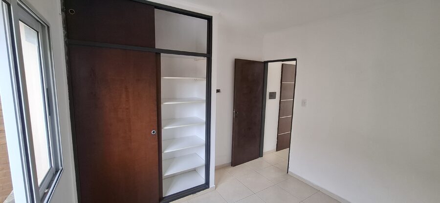 ALQUILO CALLE MAIPU DPTO.1 DORM.C/BALCON