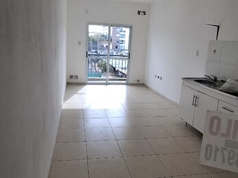 ALQUILO CALLE MAIPU DPTO.1 DORM.C/BALCON