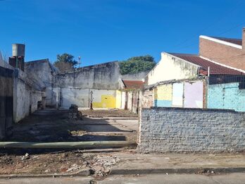 VENDO TERRENO CALLE ESTEBAN RAMS CASI ALMAFUERTE