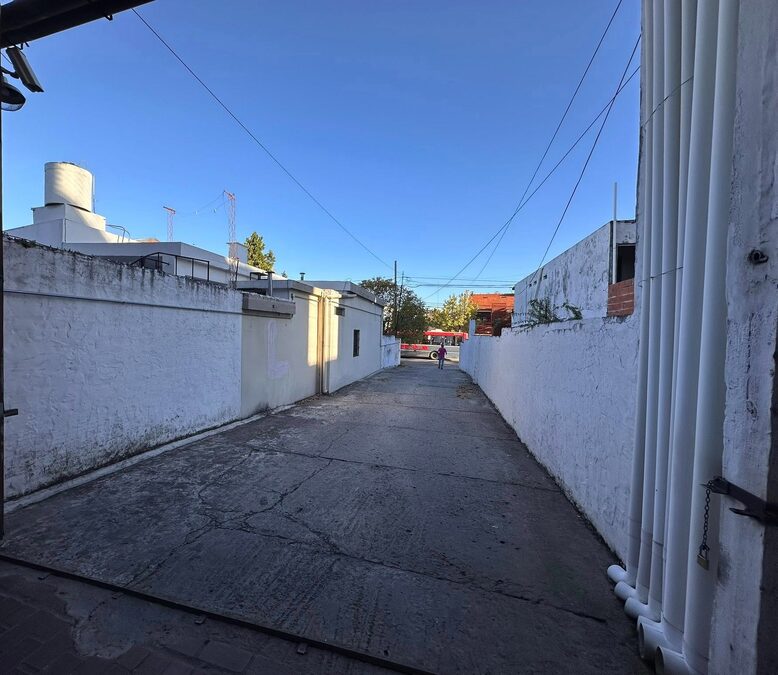 ALQUILO GALPON ZONA PATRONATO