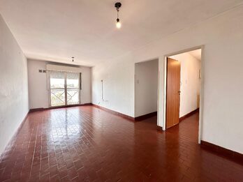 DEPTO 2 DORM. COCHERA. APTO CREDITO