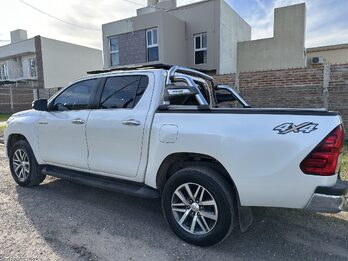 Vendo Toyota Hilux 2017 SRX 4x4 Aut