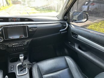 Vendo Toyota Hilux 2017 SRX 4x4 Aut