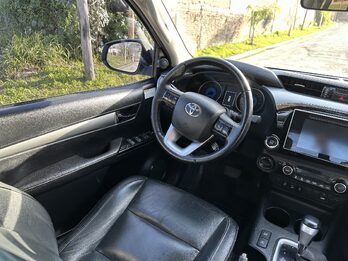 Vendo Toyota Hilux 2017 SRX 4x4 Aut