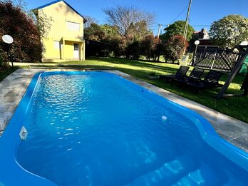 Casa con piscina más Alpina