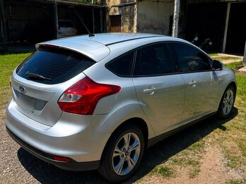 FOTD FOCUS 1.6 S L/14 5P - AÑO 2.014