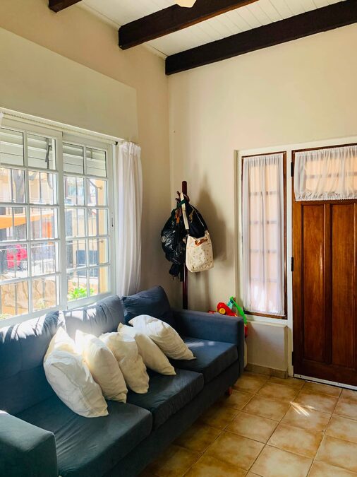 ALQUILO LUMINOSO DEPARTAMENTO 2 DORMITORIOS EN PLANTA BAJA CON PATIECITO- Centro