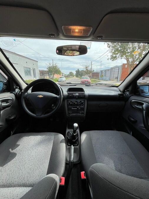 Corsa 2013 full. 85.000km
