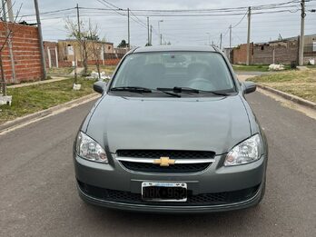 Corsa 2013 full. 85.000km