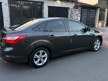 Vendo Ford Focus
