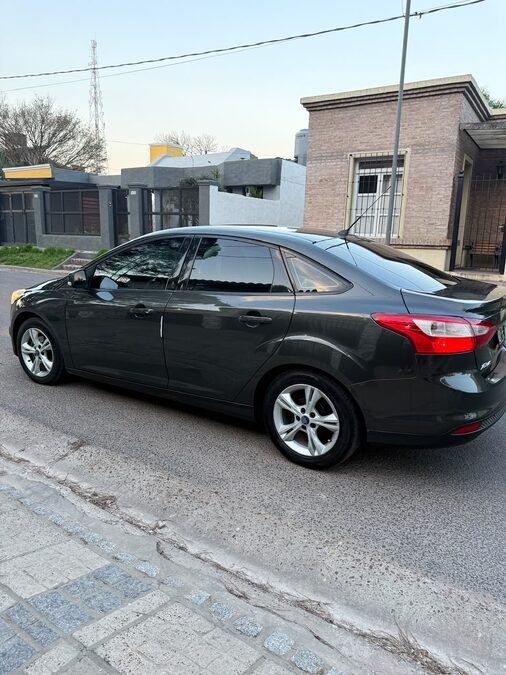 Vendo Ford Focus