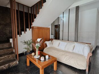 VENDO CASA  – A 1 CUADRA DEL SHOPPING LA PAZ