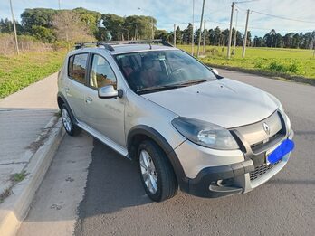 Renault Sandero Stepway 1.6 nafta