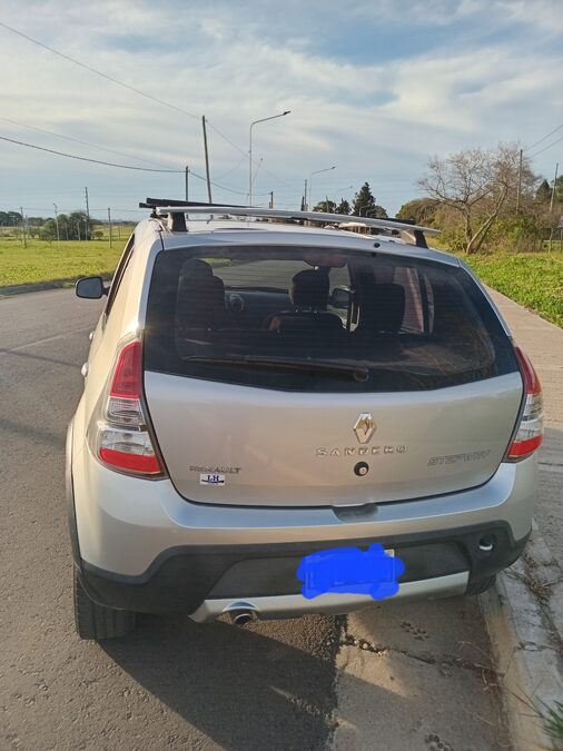 Renault Sandero Stepway 1.6 nafta