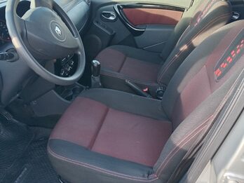 Renault Sandero Stepway 1.6 nafta