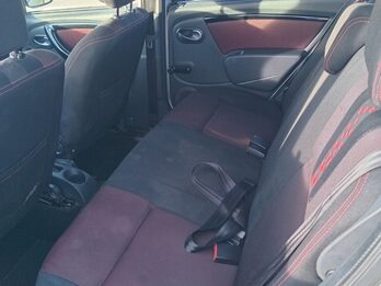 Renault Sandero Stepway 1.6 nafta