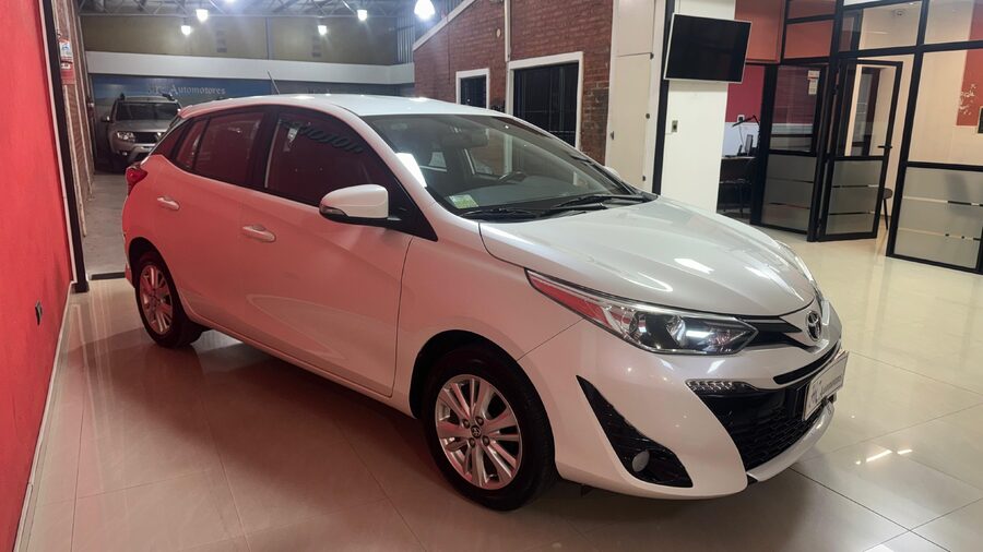 TOYOTA YARIS XLS FULL !!!