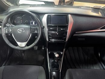 TOYOTA YARIS XLS FULL !!!