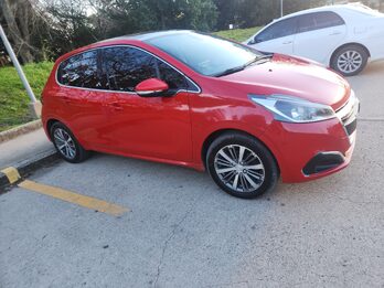 Peugeot 208 feline. 2017. Excelente estado