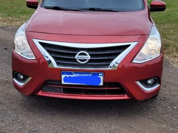 NISSAN VERSA IMPECABLE "UNICO" 44MIL KILOMETROS..!!
