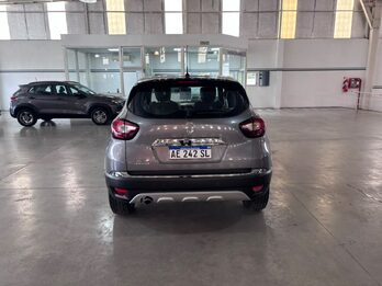 CAPTUR 2.0 INTENS MT - AÑO 2020 - 130.030KM