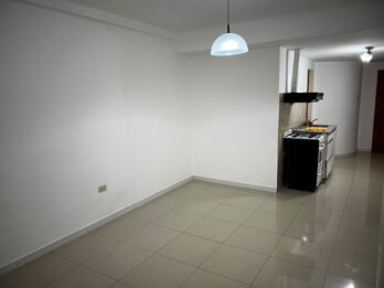 Departamento 1 dormitorio - Todos los servicios - Zona: Centro.