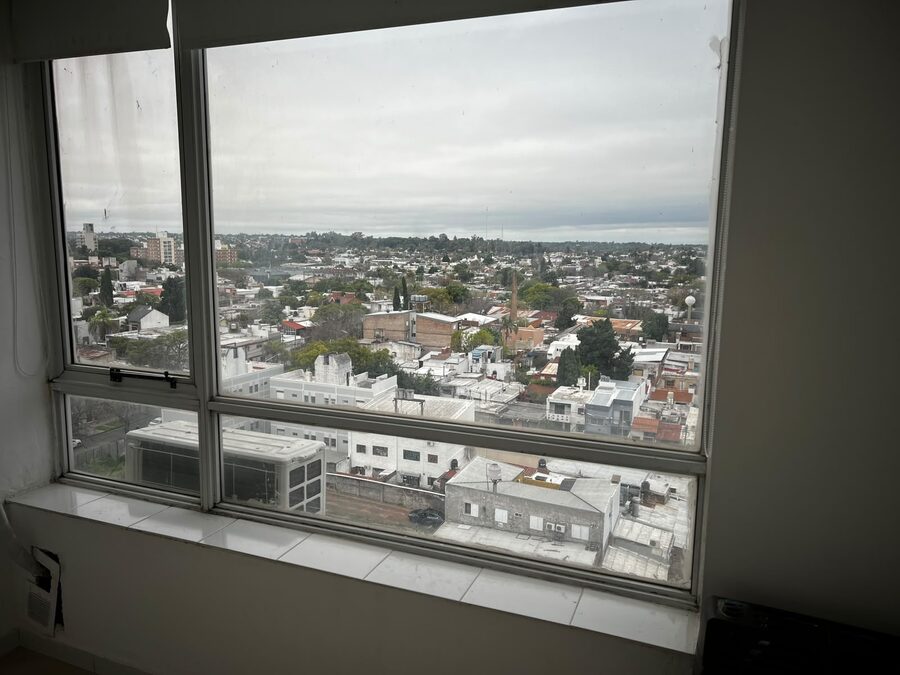 Departamento 1 dormitorio - Todos los servicios - Zona: Centro.