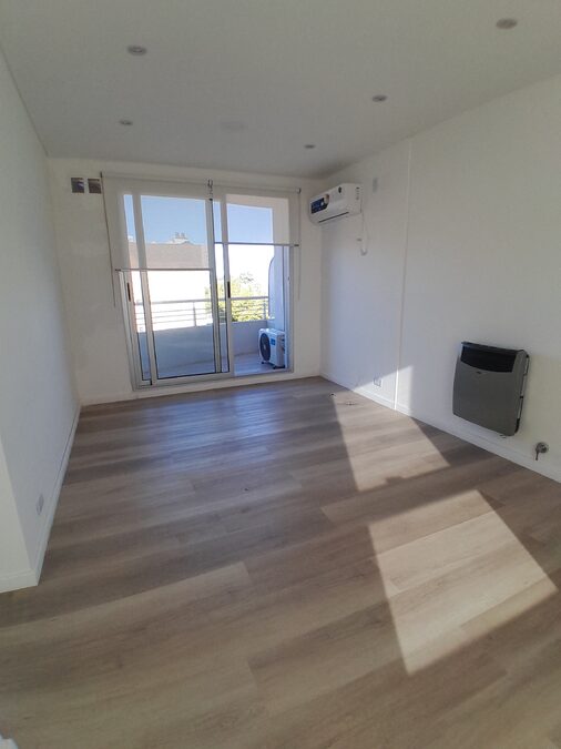 Alquilamos dpto de 1 dormitorio calle 25 de Mayo esquina Palma Ed las Moras