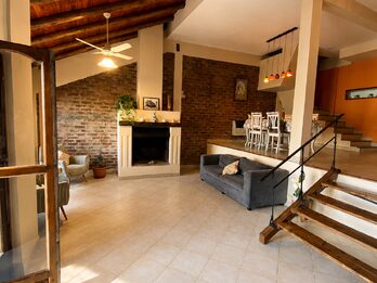 CASA SOBRE EL RÍO PARANÁ
