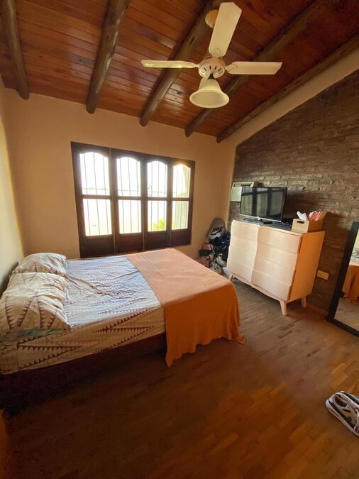 CASA SOBRE EL RÍO PARANÁ