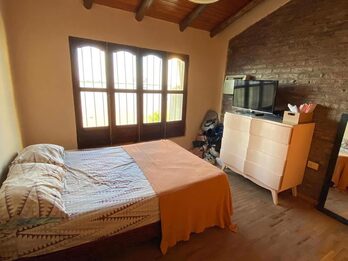 CASA SOBRE EL RÍO PARANÁ