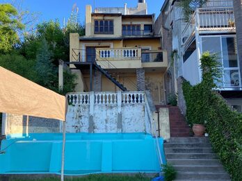CASA SOBRE EL RÍO PARANÁ