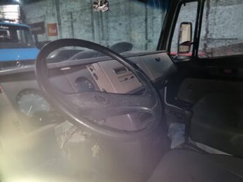 Vendo en muy buen estado Mercedes Benz 710 / 1993
