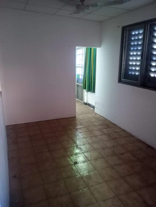 CASA A REFACCIONAR ZONA CASA GOBIERNO