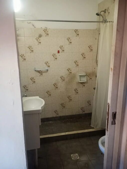 CASA A REFACCIONAR ZONA CASA GOBIERNO