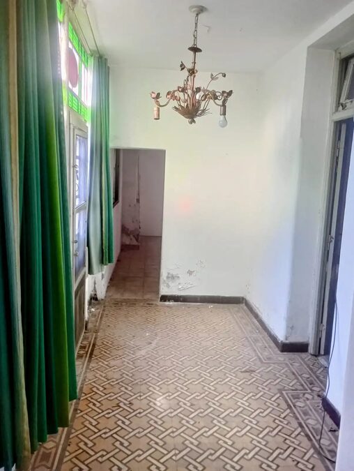 CASA A REFACCIONAR ZONA CASA GOBIERNO
