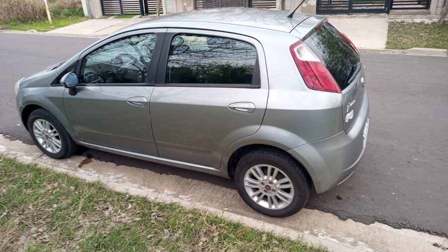 Fiat Punto 2011 - 1.4 Attractive naftero