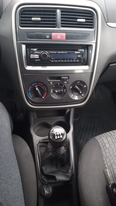 Fiat Punto 2011 - 1.4 Attractive naftero