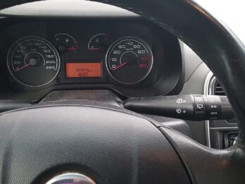 Fiat Punto 2011 - 1.4 Attractive naftero